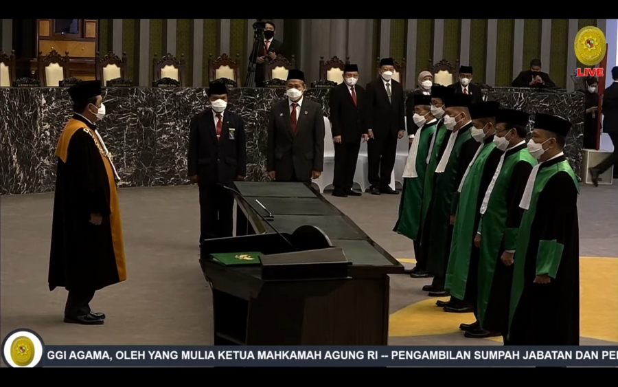 Ketua Mahkamah Agung RI melantik 6 (enam) Ketua Pengadilan Tinggi Agama (30/12/2022)