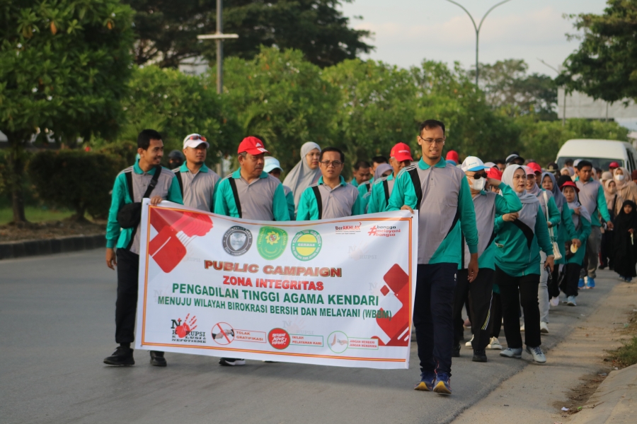 MERIAHKAN HUT RI DAN MA KE-79, PTA KENDARI GELAR JALAN SEHAT DAN PUBLIC CAMPAIGN
