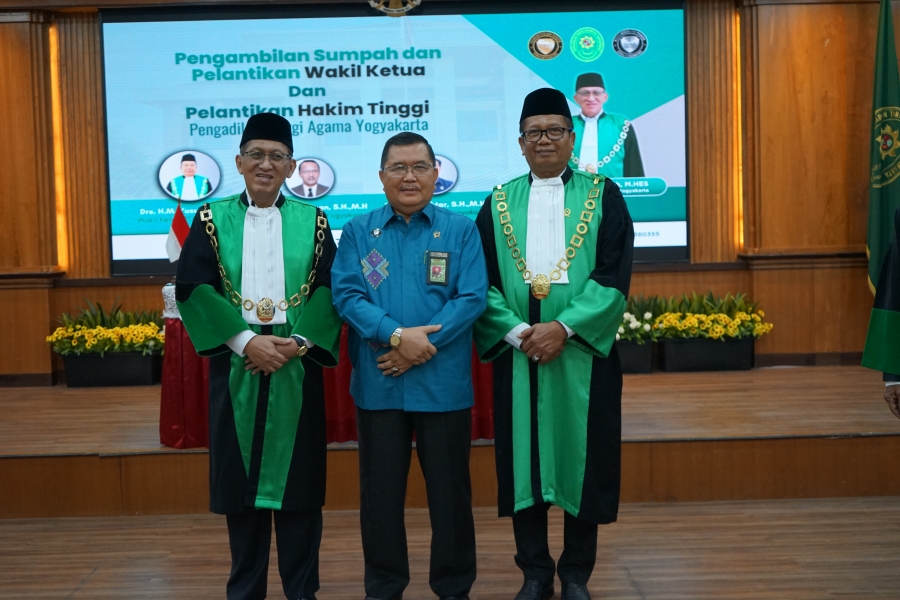 KETUA PTA KENDARI HADIRI PELANTIKAN WAKIL KETUA PTA YOGYAKARTA