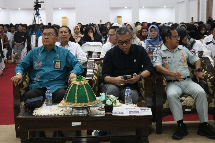 KETUA PTA KENDARI HADIRI DIALOG PUBLIK DI IAIN KENDARI