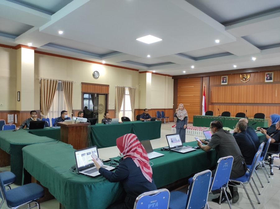 Diklat Di Tempat Kerja (DDTK) Pelaksanaa Monev Aplikasi A.C.O. Badilag (25/05/2022)